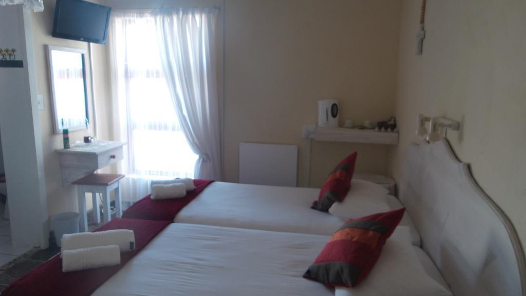 Sir Lambert'S Guesthouse Lambertʼs Bay Quarto foto